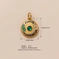 Élégant pendentif vintage en acier inoxydable plaqué or 18K avec pierre verte et gravure - Pendentif Seul Œil de Croix n°10 (Sans Chaîne)