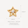 Orecchino a stella da 7,4 mm in rame placcato oro con un brillante cristallo trasparente - Charm Stella con Zirconia