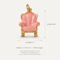 Rosa Emaille-Sessel-Anhänger aus vergoldetem Kupfer, süßer Miniatur-Möbel-Schmuckstück - Rosa Sofa-anhänger / Rosa