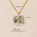 Collier avec pendentif livre vintage orné de muguet et inscription May en laiton - Collier Livre de Muguet de Mai