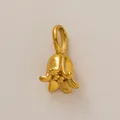 Detaillierter goldener Maiglöckchen-Blumenanhänger aus 18 Karat vergoldetem Edelstahl - Mai Blumenanhänger