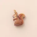 Colgante de ardilla de cerámica pintado a mano con anillo dorado para joyería DIY - Solo Colgante (Sin Cadena) / Colgante de Ardilla