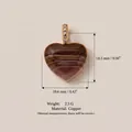 Gedetailleerde hartvormige koperen hanger met bruin gestreept emaille en goudfinish - Nr.2 Bruin Rood Roze Rand Hart Hanger