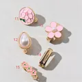 Ensemble de cinq charms en émail et perles pour embellir élégamment vos sandales - 11 Pendentif Sphérique Rose