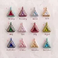 Colgantes triangulares de piedra de nacimiento de 12 meses para joyería de acero - Colgante de Piedra de Nacimiento de Triángulo / Enero / Rojo Oscuro