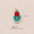 Roter Tulpenanhänger aus Edelstahl mit 19x12mm Maßen und einem Gewicht von 2,8g - Roter Blumen-Anhänger