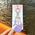 Mignon porte-clés en acrylique violet avec breloques coquillage et queue de sirène. - Violet - Charme de Coquillage Océan à Paillettes