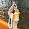 Witte retro mini lantaarn sleutelhanger met warm gele LED-gloed en bijpassend koord - Retro Kleine Lantaarn / Wit