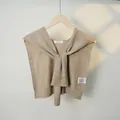 Scialle in lana lavorata a maglia marrone chiaro minimalista per donna, accessorio elegante - Taglia unica / Top / Marrone Cacao