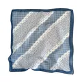 Dettaglio di un foulard quadrato a quadri blu con motivi floreali bianchi e pizzo. - Lm58 - vintage aesthetic blue / 58*58cm