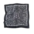 Dettaglio della bandana quadrata grigia con motivo paisley e leopardo per capelli o collo - Lm58 - leopard print cashew, black/gray / 58*58cm