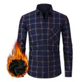 Camicia da uomo a quadretti blu navy con una calda fodera in pile per l'inverno - S / Tops / Plaid Blu Scuro