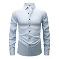 Chemise habillée bleu clair pour hommes à manches longues en tissu extensible avec boutons noirs - 3XL / Hauts / Bleu clair (Bouton noir)