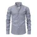 Chemise homme à manches longues ajustée avec rayures verticales bleu marine - S / Hauts / Rayures Bleu Foncé et Blanc (YX-03)