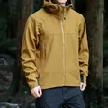 Veste coupe-vent softshell à capuche pour homme jaune moutarde pour les loisirs - M / Hauts / Couleur caramel