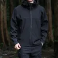 Veste softshell noire à capuche pour homme pour les activités de plein air au printemps - M / Hauts / Noir