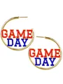 Boucles d'oreilles créoles Game Day dorées en forme de C avec lettrage émail rouge et bleu - Lettres Bleu Rouge