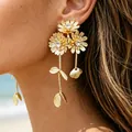 Boucles d'oreilles pendantes marguerite dorées avec cristaux et pampilles de feuilles - Boucles d'oreilles à pampilles en strass feuilles de marguerite dorées
