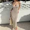 Robe longue en maille ajustée avec bretelles et dos nu pour les vacances à la plage. - S / Khaki