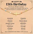 Bracciale a croce dorata con perline colorate su biglietto per il 13° compleanno - Stile 13° Compleanno