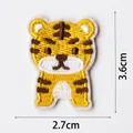 Parche bordado de tigre dibujos animados para decoración de ropa DIY, 3,6 cm altura - Estilo de Tigre de Dibujos Animados (DW8984-4)