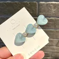 Süße hellblaue Glitzer Herz Haarklammer mit Kunstperlen für Mädchen und Kleinkinder - Eis Herz mit Perlen / Blau