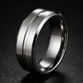 Minimalistischer 8mm breiter gebürsteter Edelstahlring mit glänzender Oberfläche - US 6 / Stahlfarbe (4-C-1)