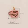 Rosa Hexengebräu Kaffeetasse Anhänger mit 14K Vergoldung und Emaille-Finish - Nr.14 Hexengebräu-Tasse (Doppelseitiger Druck)