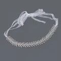 Eleganter silberner Strass-Haarreif mit weißem Organzaband für Damenfrisuren - Minimalistisches Silbernes Stirnband Hs-j4311