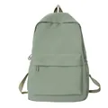 Einfacher minimalistischer salbeigrüner Freizeitrucksack für Damen mit viel Stauraum - Grün