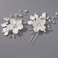 Épingles à cheveux fleurs blanches faites main avec perles et perles de cristal - Épingles À Cheveux En Forme De Fleur De Perle (lot De 2) Hs-j7365s