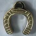 Gold vacuum plated titanium steel horseshoe pendant charm for DIY jewelry bracelets - BP3739B