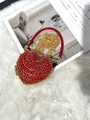Pochette de soirée luxueuse en strass rouges en forme de cœur avec chaîne dorée - A152 rouge