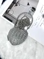 Élégant mini sac de soirée en forme de cœur argenté avec strass brillants et bandoulière. - A155 argenté