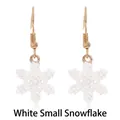 Eleganti orecchini a fiocco di neve bianco glitterato con ganci dorati per le feste di Natale - Stile Piccolo Fiocco di Neve Bianco