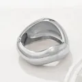 Elegante brazalete de aleación plateado irregular con un diseño de apertura de resorte para mujer - Estilo de Ondas Irregulares con Bordes Grandes y Pequeños (As0153)