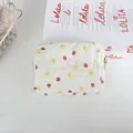 Petit porte-monnaie matelassé avec motif fraise et lapin pour écouteurs et cartes - Cœur De Fraise : Beige