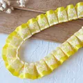 Ruban de dentelle froncée jaune pour vêtements de poupée et accessoires cheveux - Jaune Doré 3 Mètres De Long Et Environ 25 Centimètres De Large