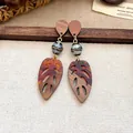 Orecchini a sospensione in legno e resina ambrata fatti a mano con design etnico foglia - Ago D'argento 22# - Marrone