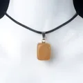 Collar con colgante de piedra cuadrada de ágata amarilla natural con cordón negro - Solo colgante (sin cadena) / Jade Amarillo