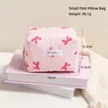 Pequeño neceser acolchado de cuadros rosas con motivos de lazos y marca MILOBLISS - Bolsita De Almohada Pequeña Rosa