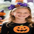 Enfant portant un serre-tête citrouille d'Halloween avec nœud en résille violet - Bandeau Citrouille Violette