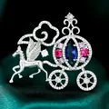 Spilla a forma di carrozza di zucca in stile bizantino vintage con gemme colorate e Pegasus - B007