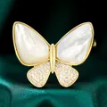 Elegante spilla a farfalla vintage stile bizantino in oro con madreperla e pietre - B089