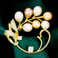 Spilla bizantina vintage in oro con perle naturali multicolori e cristalli brillanti. - B520 Perla Naturale