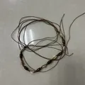 Accessoire rétro en corde marron tissée à la main avec coquillages pour chapeau - 56-58cm / Bande de chapeau bohème en perles de bois et coquillages marron foncé (AB339)