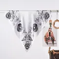 Elegante foulard classico in seta bianca con un sofisticato motivo floreale nero per donna - Dipinto Di Fiori In Bianco E Nero A Inchiostro / 70x70cm