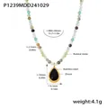 Vue détaillée du collier en perles de pierre naturelle avec pendentif goutte en zircon. - P1239 - Collier Pendentif En Zircon Noir Naturel