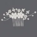 Peigne à cheveux de mariée élégant avec perles blanches et accents floraux en strass - Peigne À Cheveux Argenté Polyvalent Hs-j264