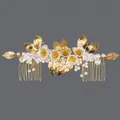 Peigne à cheveux de mariée élégant fait main avec feuilles d'or et perles blanches de bal - Peigne De Soirée Fait Main En Or Hs-j6818g